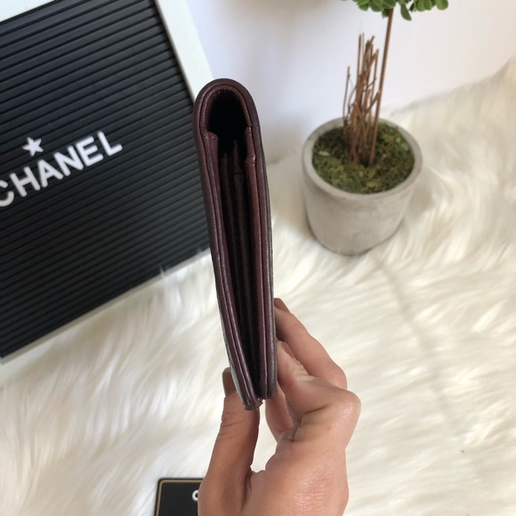 CHANEL Black Quilted Wallet - Picture 5 of 10